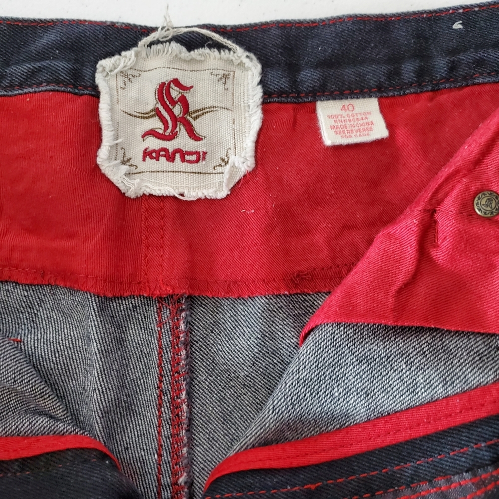 *SOLD* KANJI Paint & Embroidered Skull Jean Shorts - Picture 5 of 11